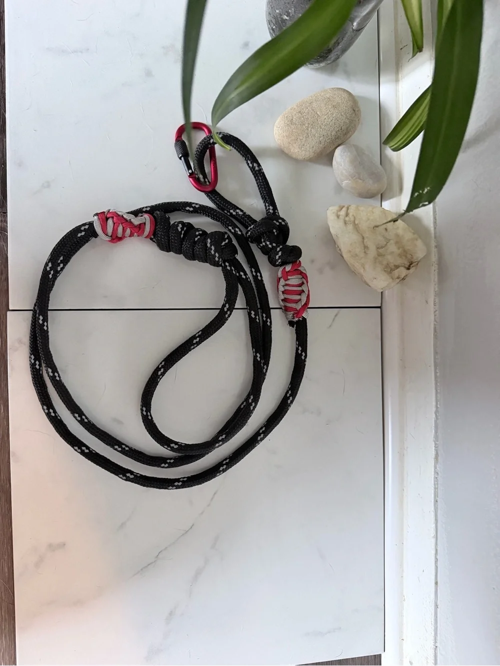 Black Reflective Rope Dog Leash with red and gray Accents